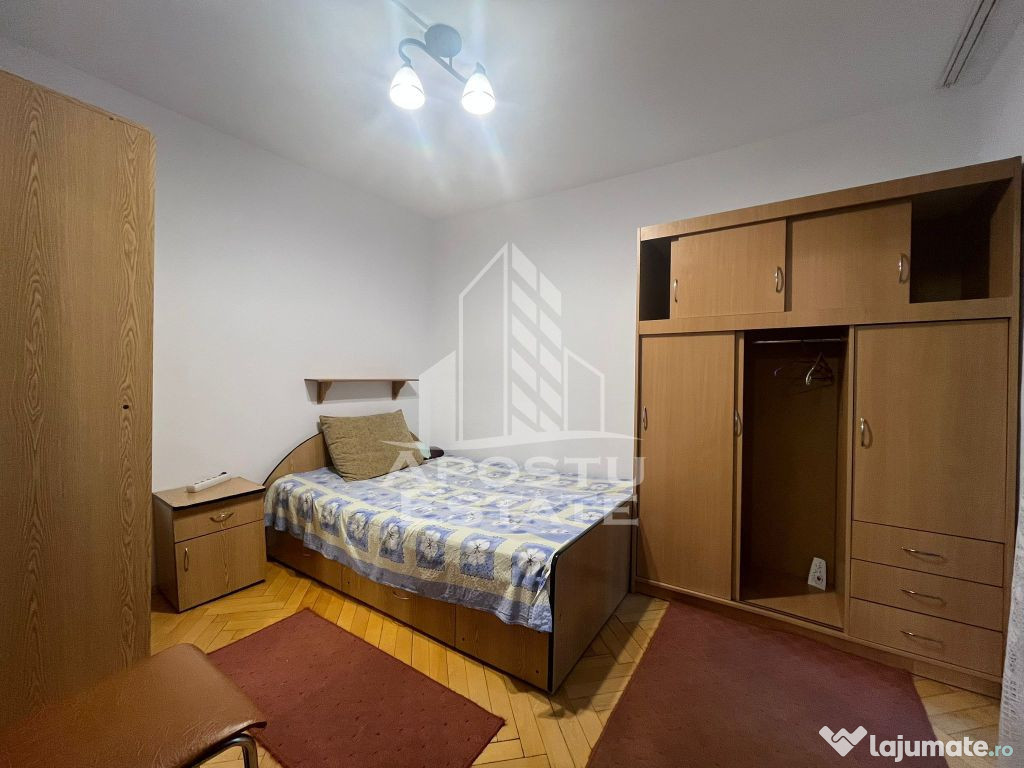 Apartament cu 2 camere, etajul 1, centrala proprie, Spita...