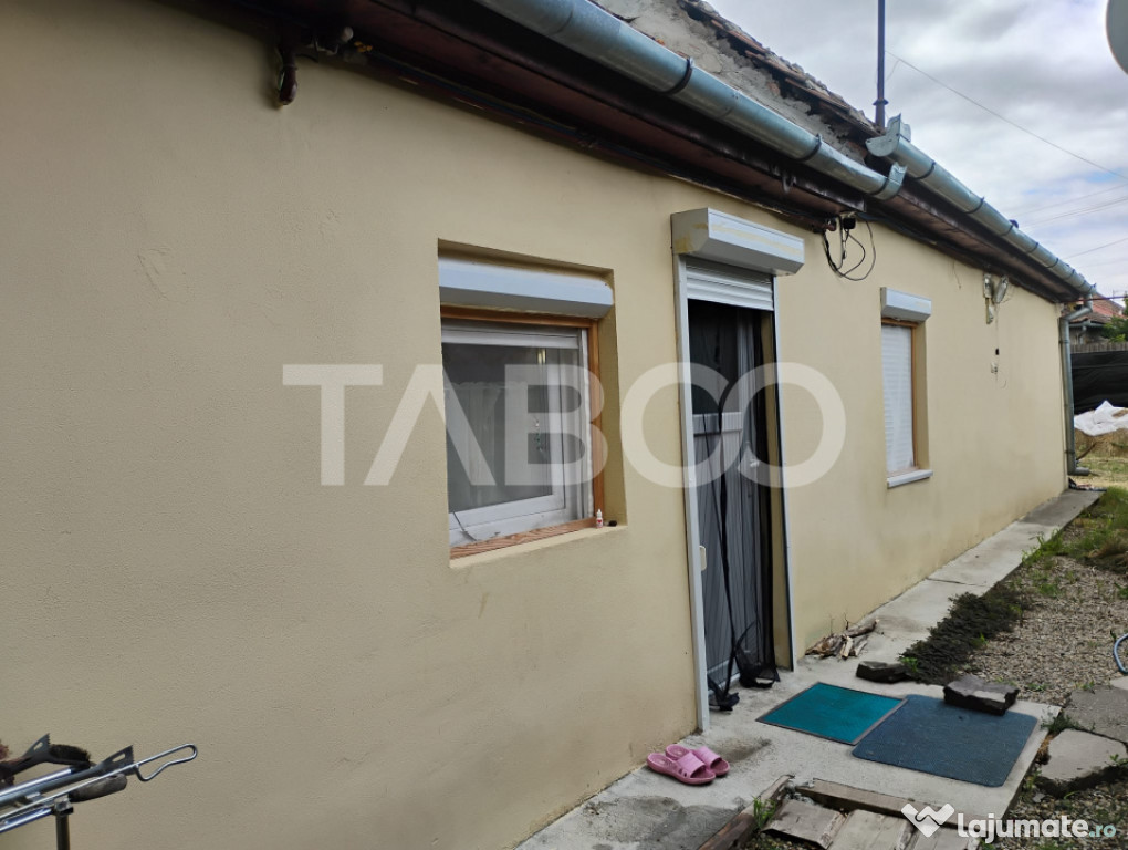 Casa individuala de vanzare cu 2 camere 1150 mp teren Seica