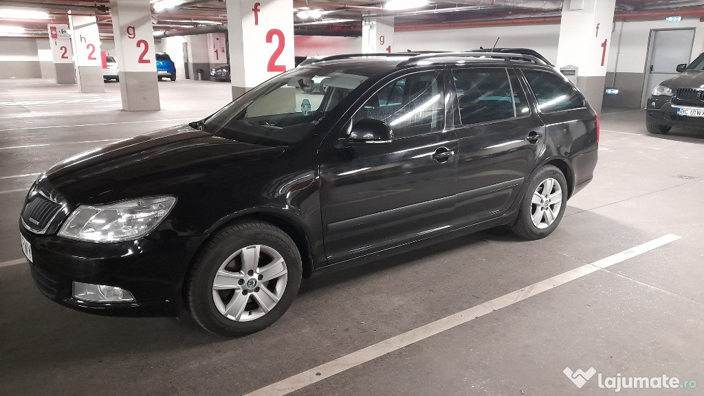 Skoda Octavia II facelift green line