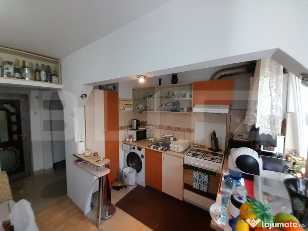 Apartament cu 2 camere, 52 mp, etaj 3, zona Decebal