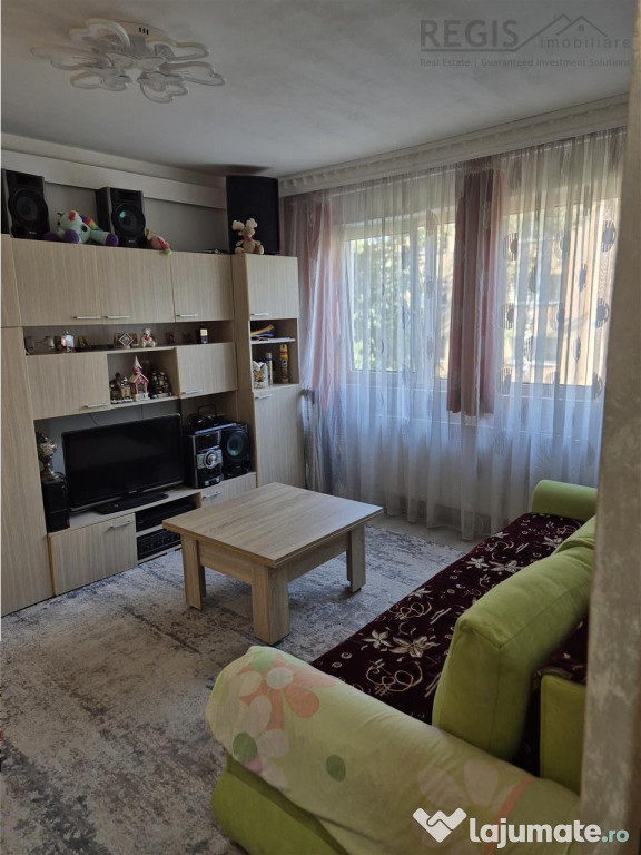 Garsoniera decomandata in bloc de apartamente Astra
