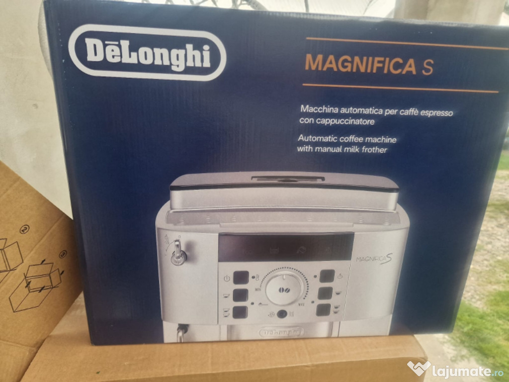 Mașină de cafea DeLonghi