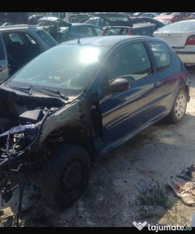 Dezmembram Peugeot 206 1.4 benzina/ 14 diesel
