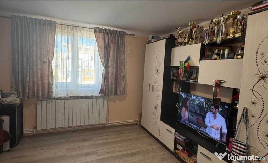 Apartament 2 cam dec Micro 21,et 10