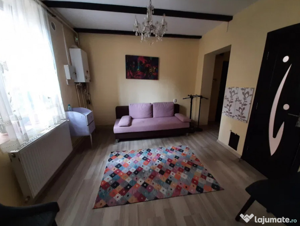 Apartament 2 camere, semidecomandat - zona Centru Civic