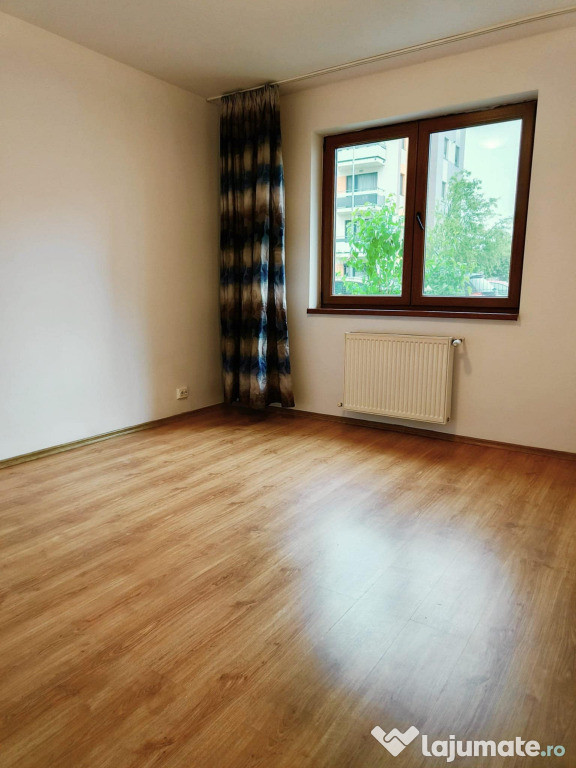 Apartament 2 camere zona TRACTORUL