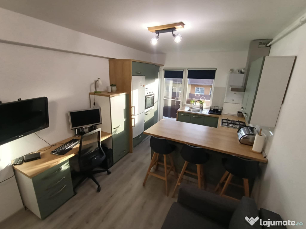 Apartament de 2 camere zona SANPETRU