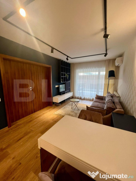 Apartament cu 2 camere, 45mp, parcare, zona Viva City