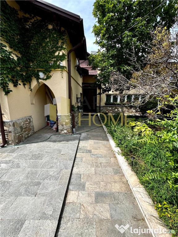 Casa 6 camere, in Ploiesti, zona centrala