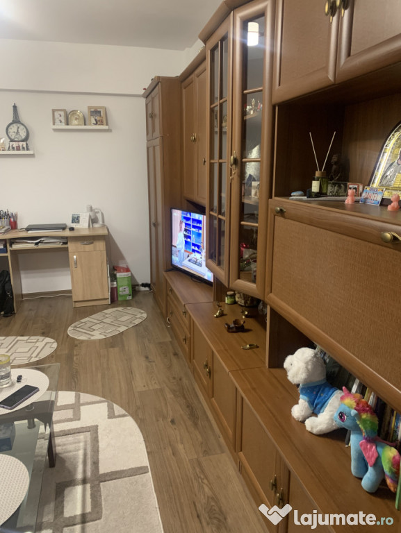 Apartament 2 camere decomandat, zona Electroputere Mall
