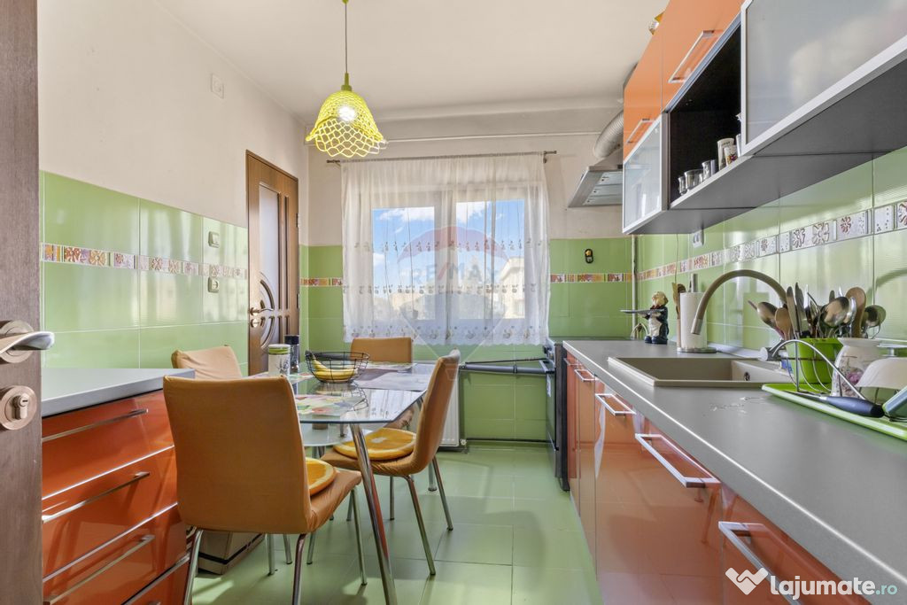Apartament cu 5 camere de vanzare in Micalaca,Arad