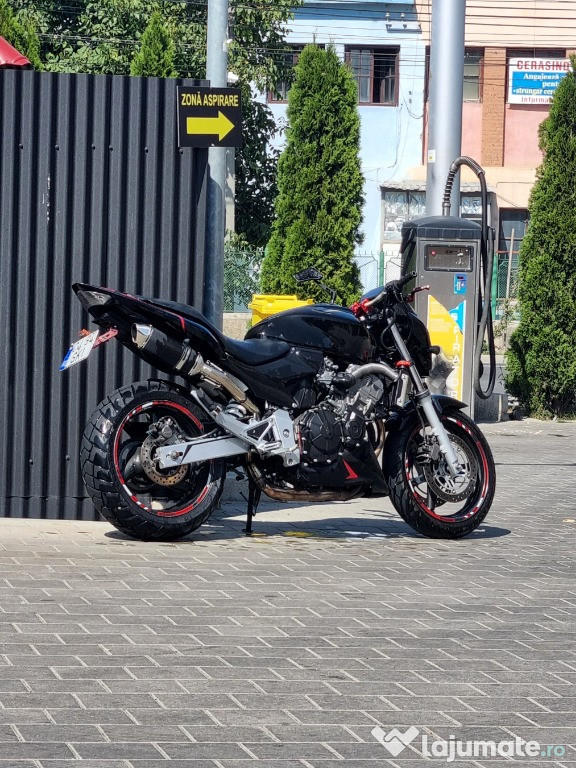 Honda Hornet modificat