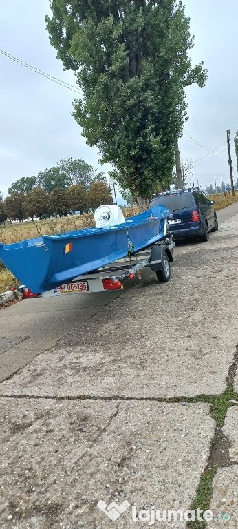 Barcă lotca cu peridoc opțional