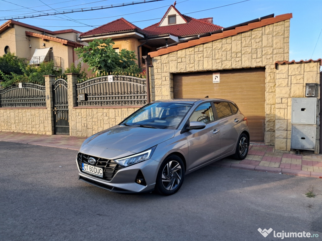 • HYUNDAI i20 • • 2021 • • 13 .000 KM • Este Nouă • LED LINE