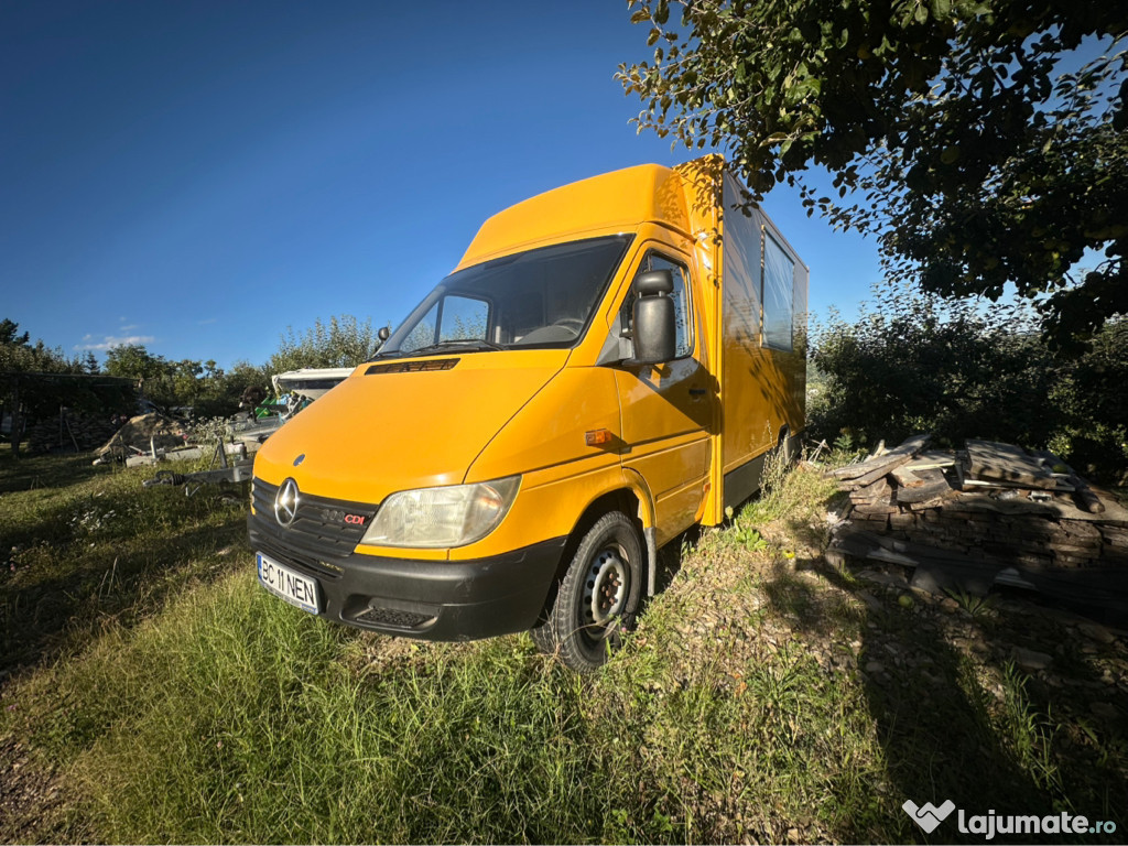 Food truck complet echipat