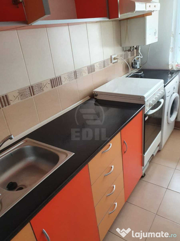 Apartament 2 camere zona Florilor