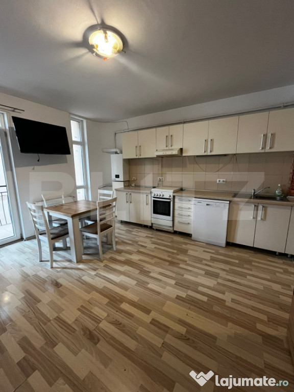Apartament 3 camere, 65 mp, zona Libertatii