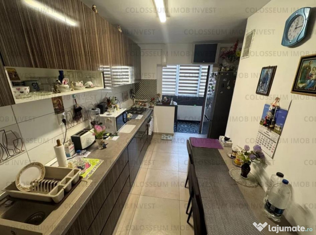 Apartament 3 camere si 2 bai - zona Astra