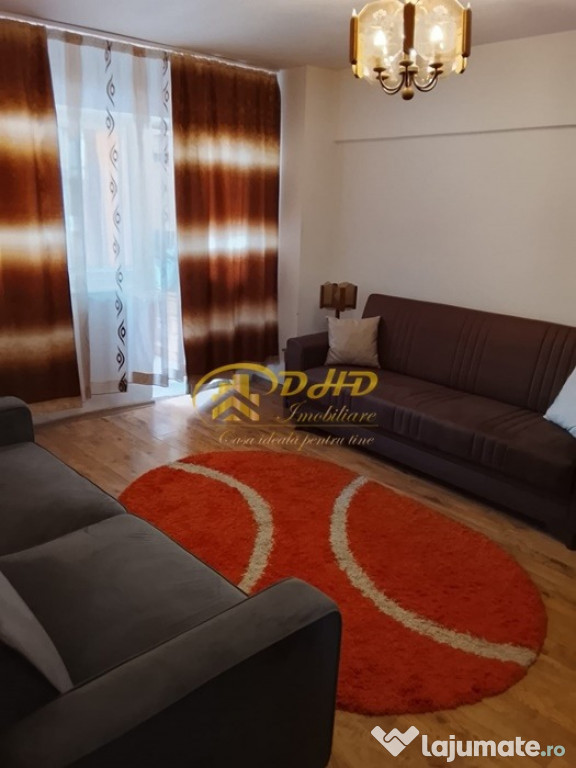 Inchiriez apartament cu o camera, Piata Unirii, pret negociabil