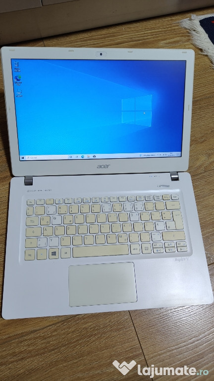Acer Aspire i3 / ssd 120 / 4 GB ram