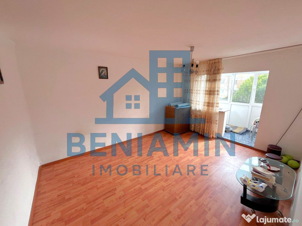 2 camere decomandat etaj 3 Rovine Parculet 48mp 1980 teav...