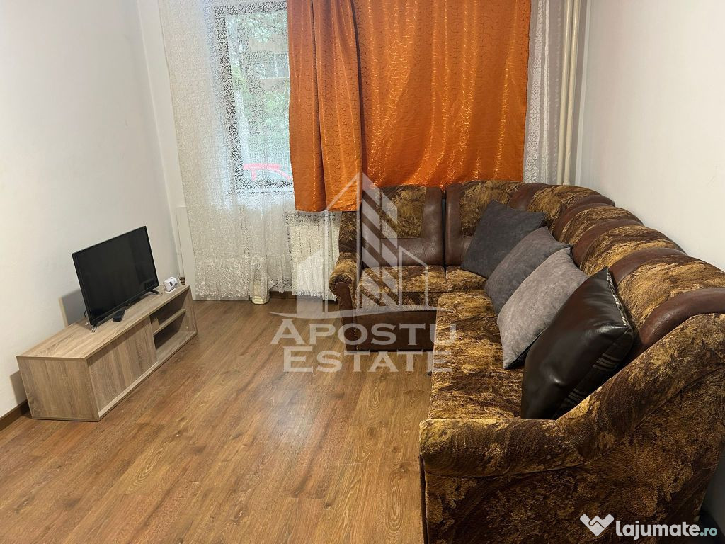Apartament cu 3 camere, centrala proprie, zona Sagului