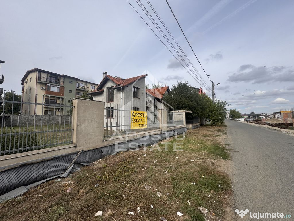 Casa la gri cu potential multiplu: birouri, cabinete, ser...
