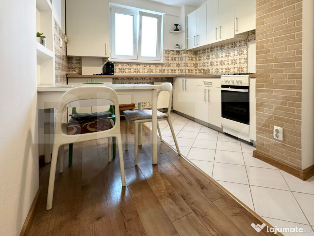 Apartament renovat cu 3 camere in zona Piata Astra, Brasov