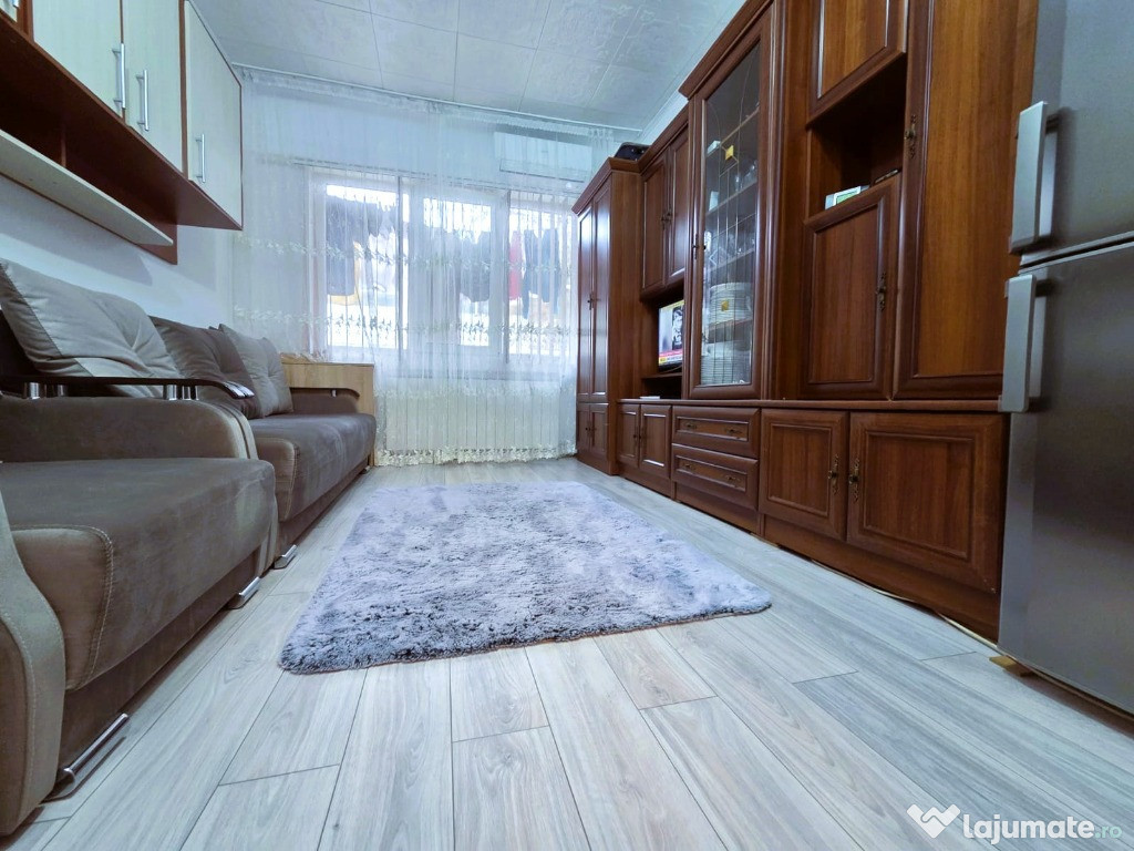 GARSONIERA cu baie si bucatarie -mobiata / parter