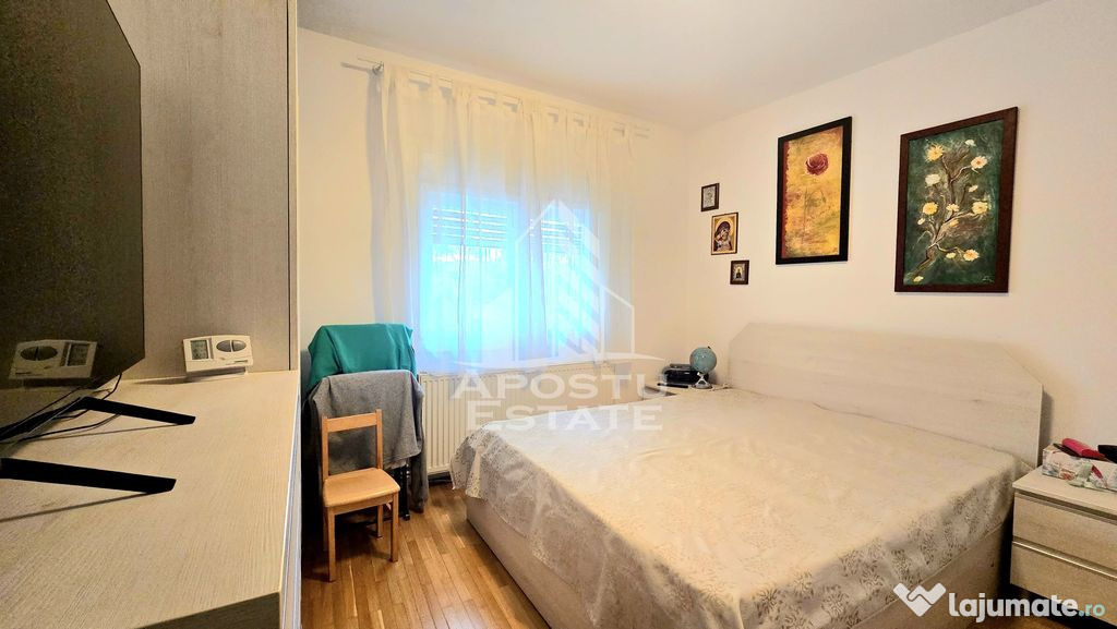 Apartament cu 2 camere, decomandat, centrala proprie, zon...