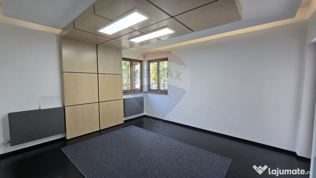 Spațiu de birouri cu 3 camere modern in zona Decebal