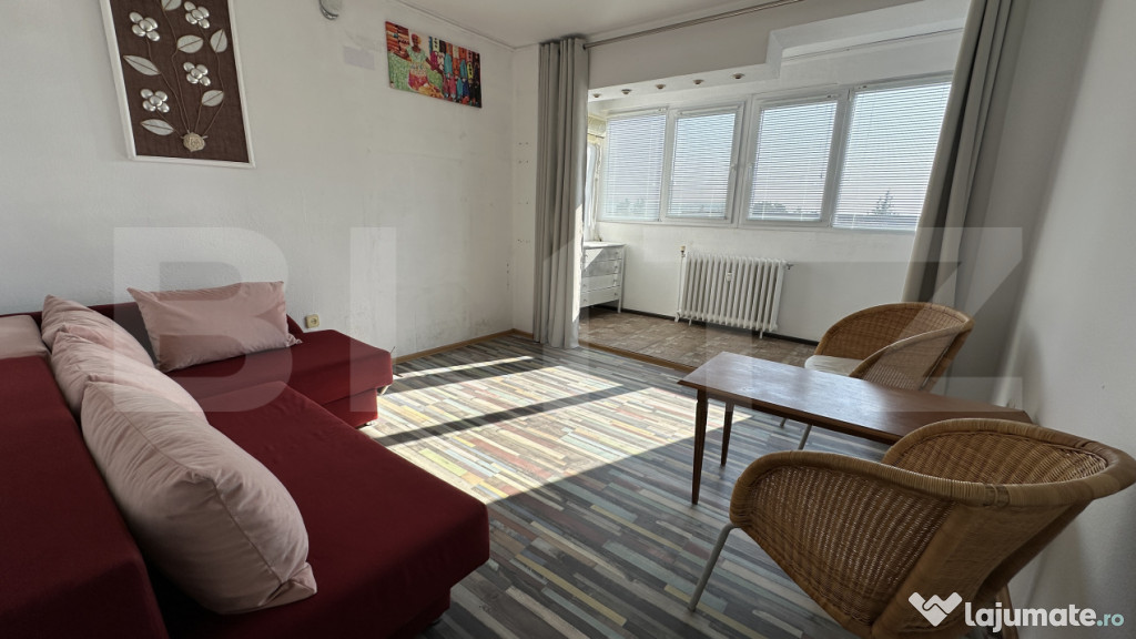 Apartament cu 2 camere decomandat, zona Rogerius