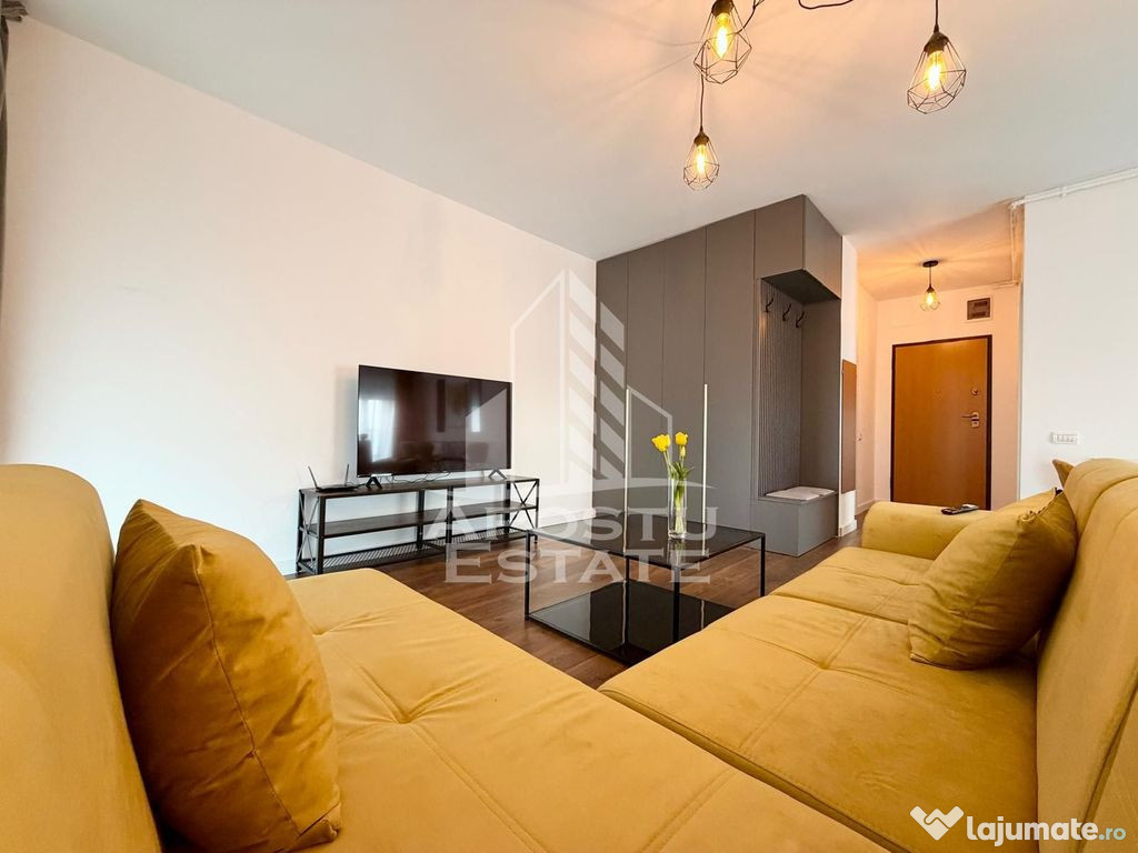 Apartament 2 camere, curte proprie, loc de parcare, Toron...