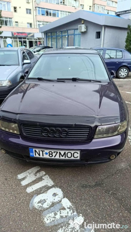 Audi A4 1.6 benzină ADP 1995 cutie manuală.