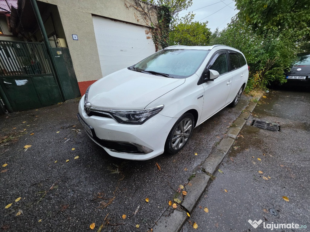 Toyota Auris Touring Sports