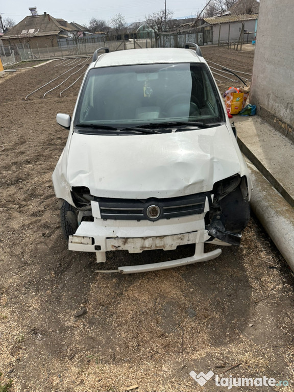 Dezmembrez Fiat Panda 1.2 benzină