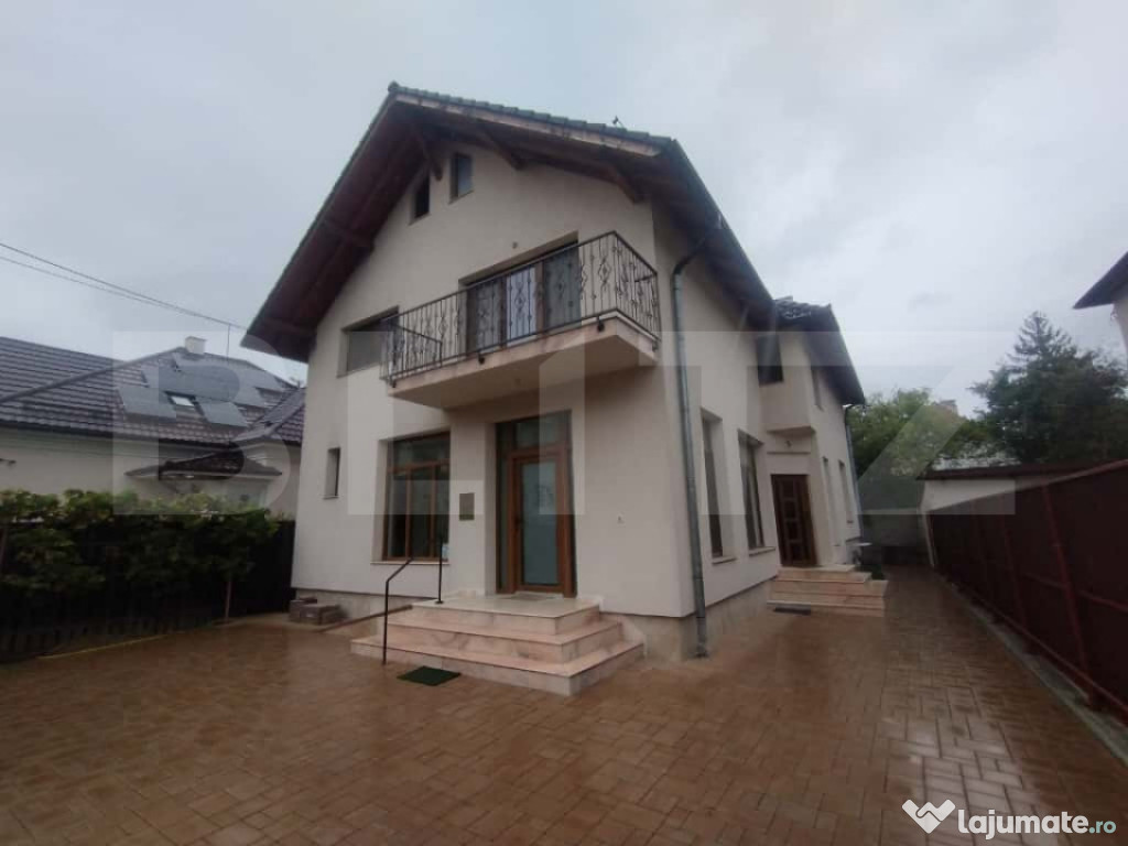 Casa 270 mp,2 nivele,6 camere + cabinet stomatologic,teren 3