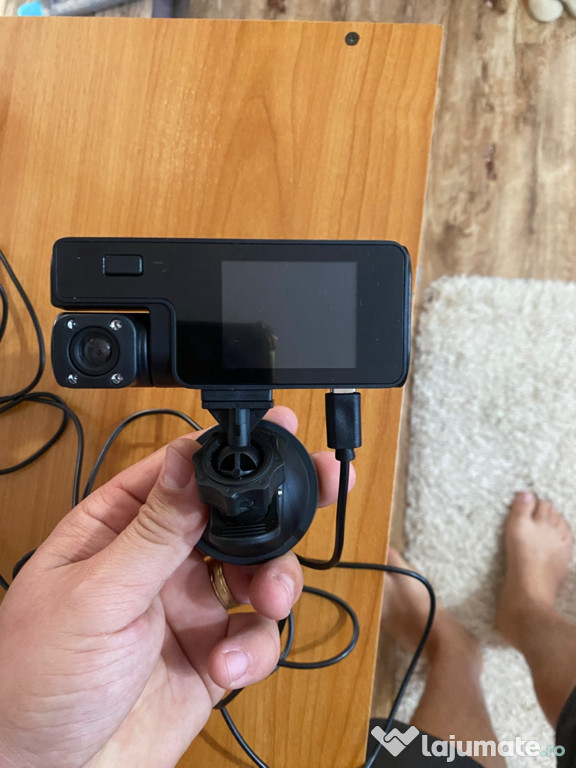 Camera de filmat pentru auto