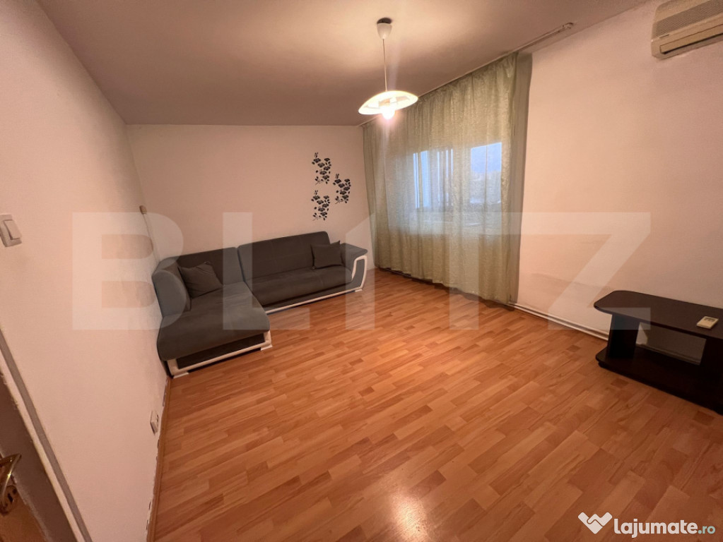 Apartament 3 camere decomandat Craiovita Noua