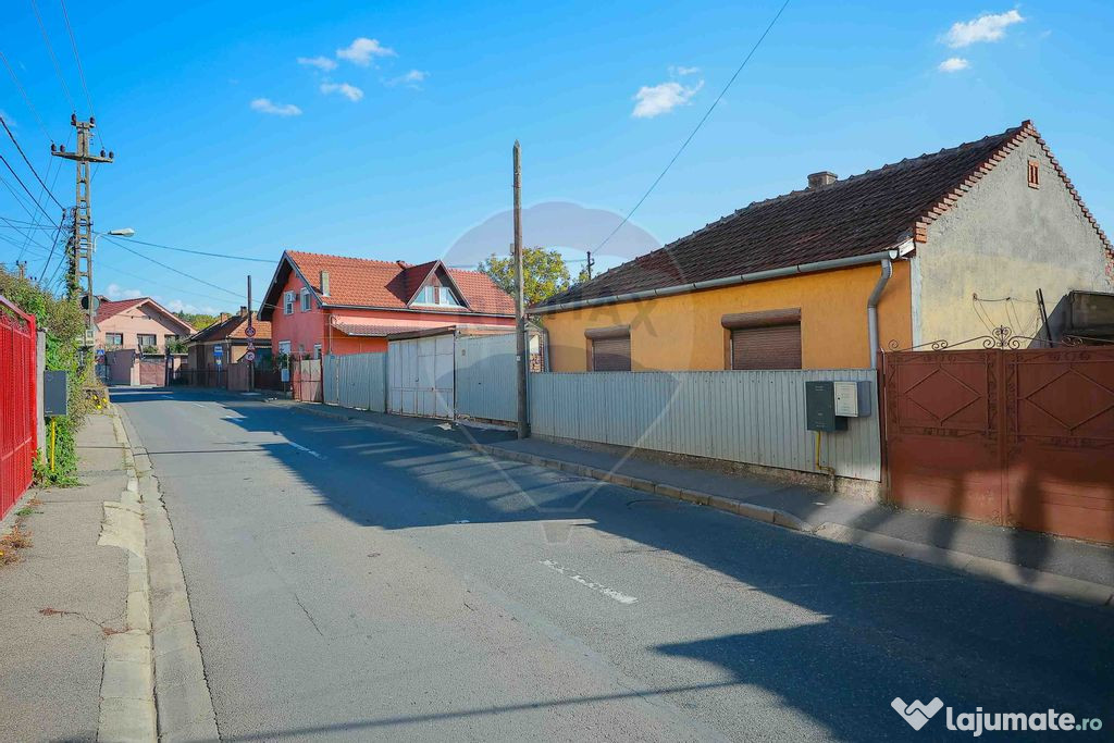 Casă cu 4 camere de vânzare în zona Dealuri Oradea
