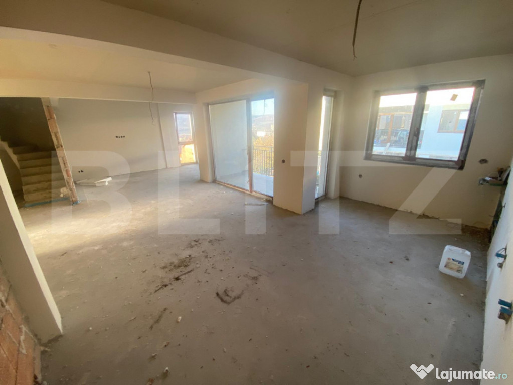 Apartament tip casă cu pod generos, 196,29mp, curte și par