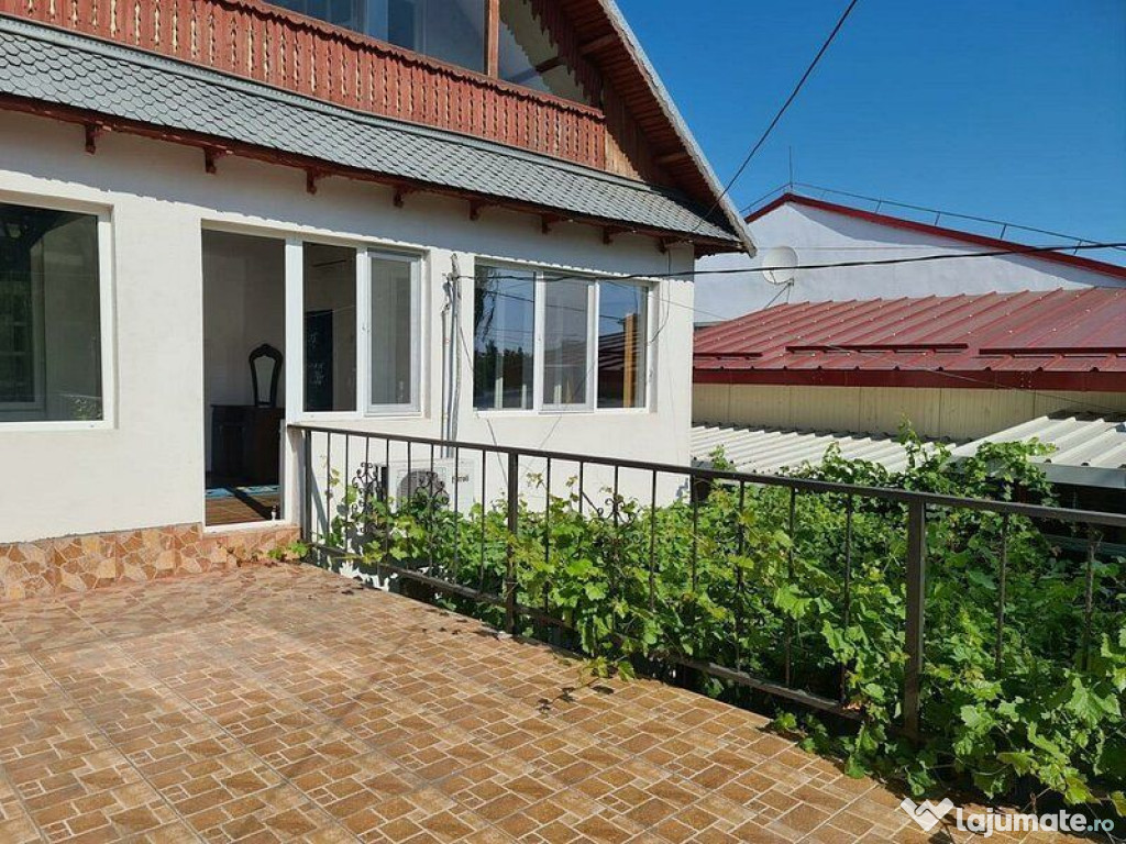 De inchiriat - casa P+1E+M - zona Port, langa liceul de M...