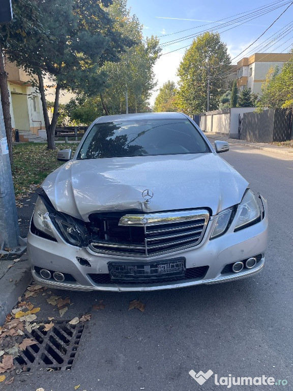 Mercedes e class 250 avariat