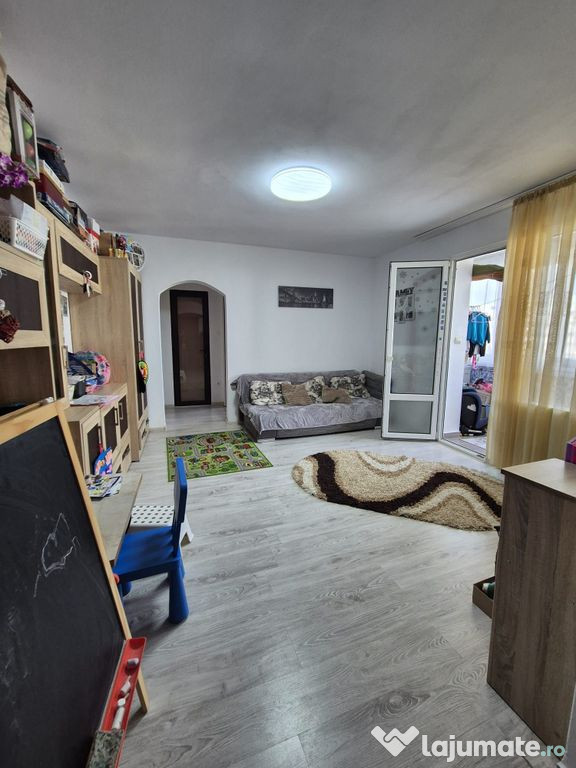 Apartament 2 Camere Zona 1 Decembrie 1918/Titan