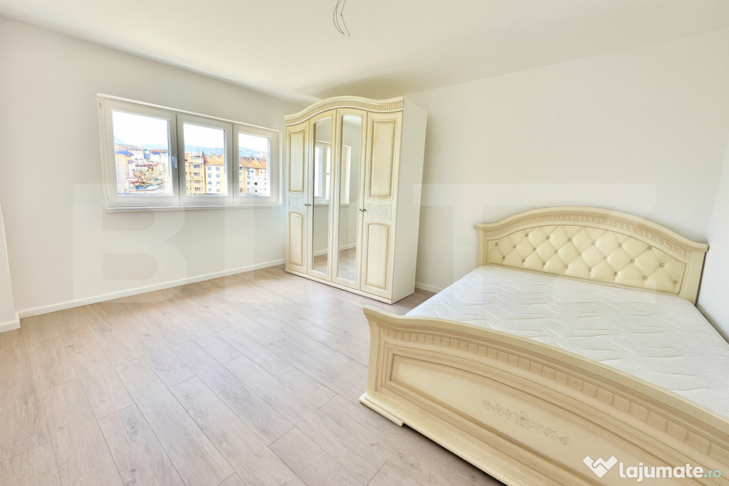 Garsoniera renovata complet,geam la baie,etaj intermediar
