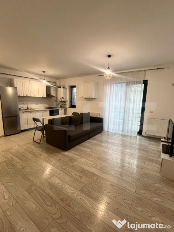 Apartament de 2 camere, semidecomandat, 55 mp, zona Pacurari