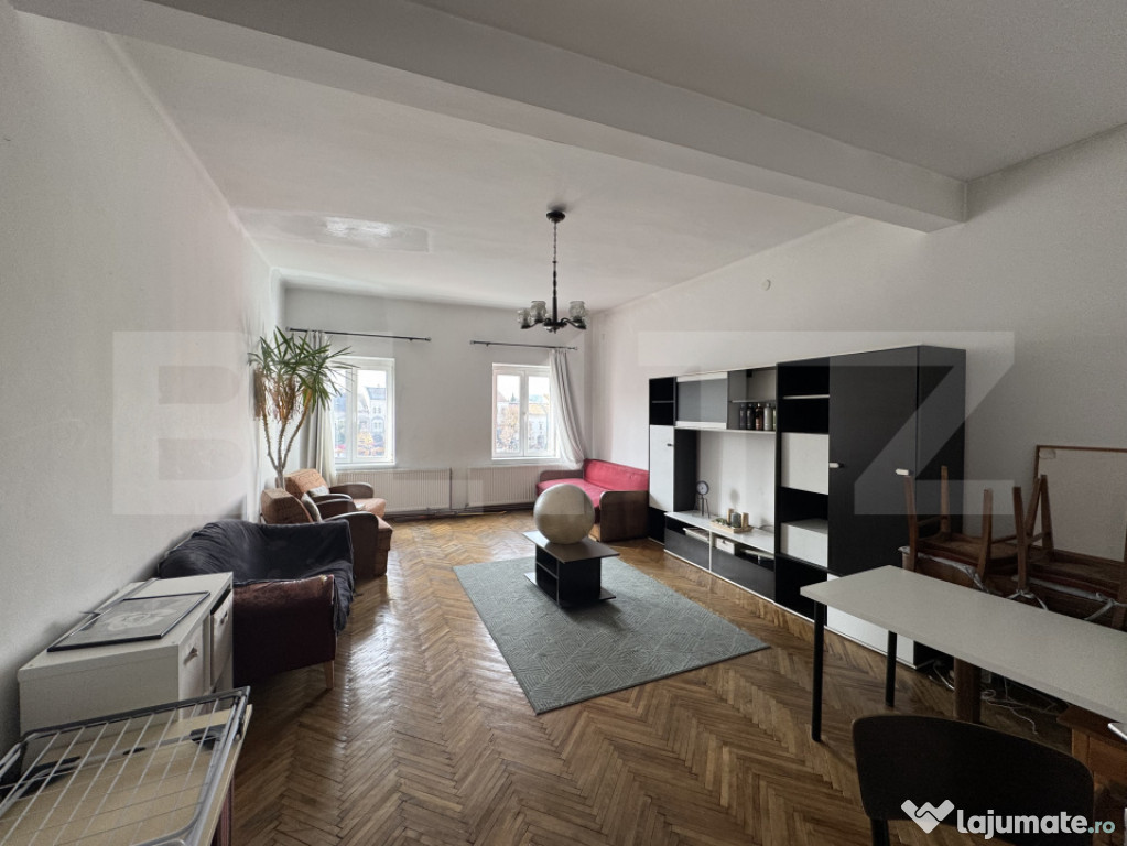 Apartament 2 camere, 73mp, ultracentral, cu vedere directă