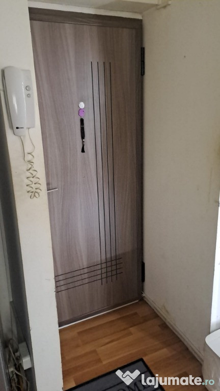 Apartament decomandat – Aleea Sălaj, Sector 5, București – 55.500 €