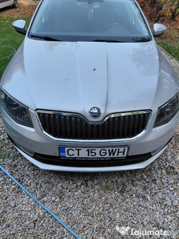 Vând Skoda Octavia