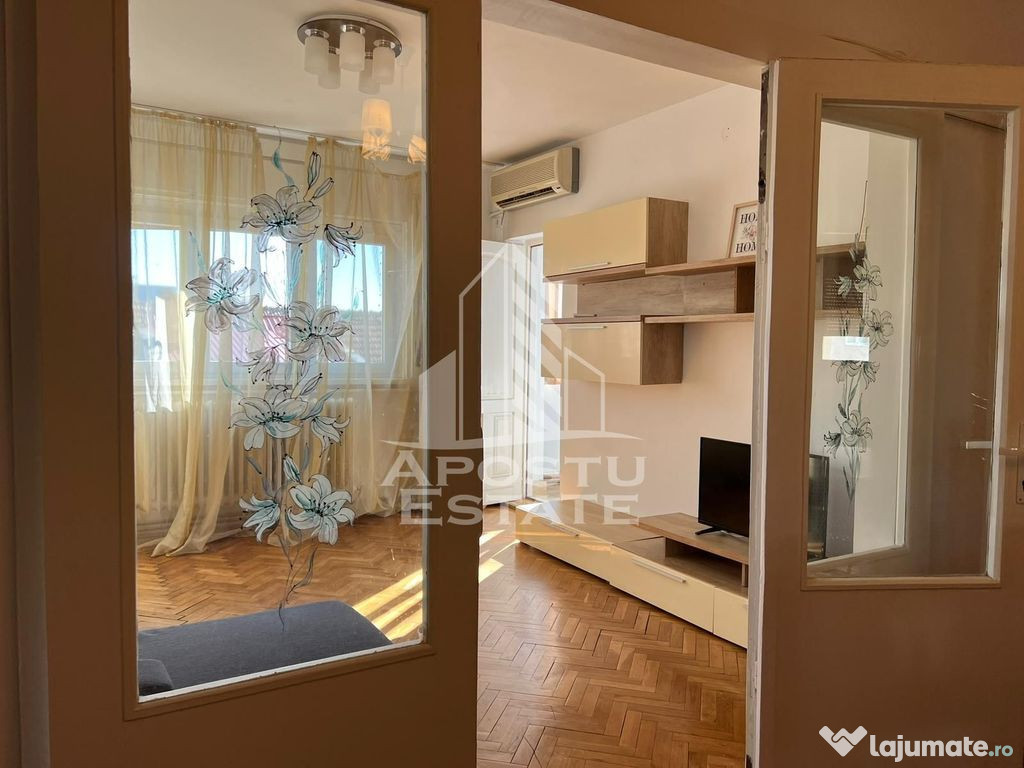 Apartament cu 4 camere, 2 bai în Piața Unirii, Timișoara